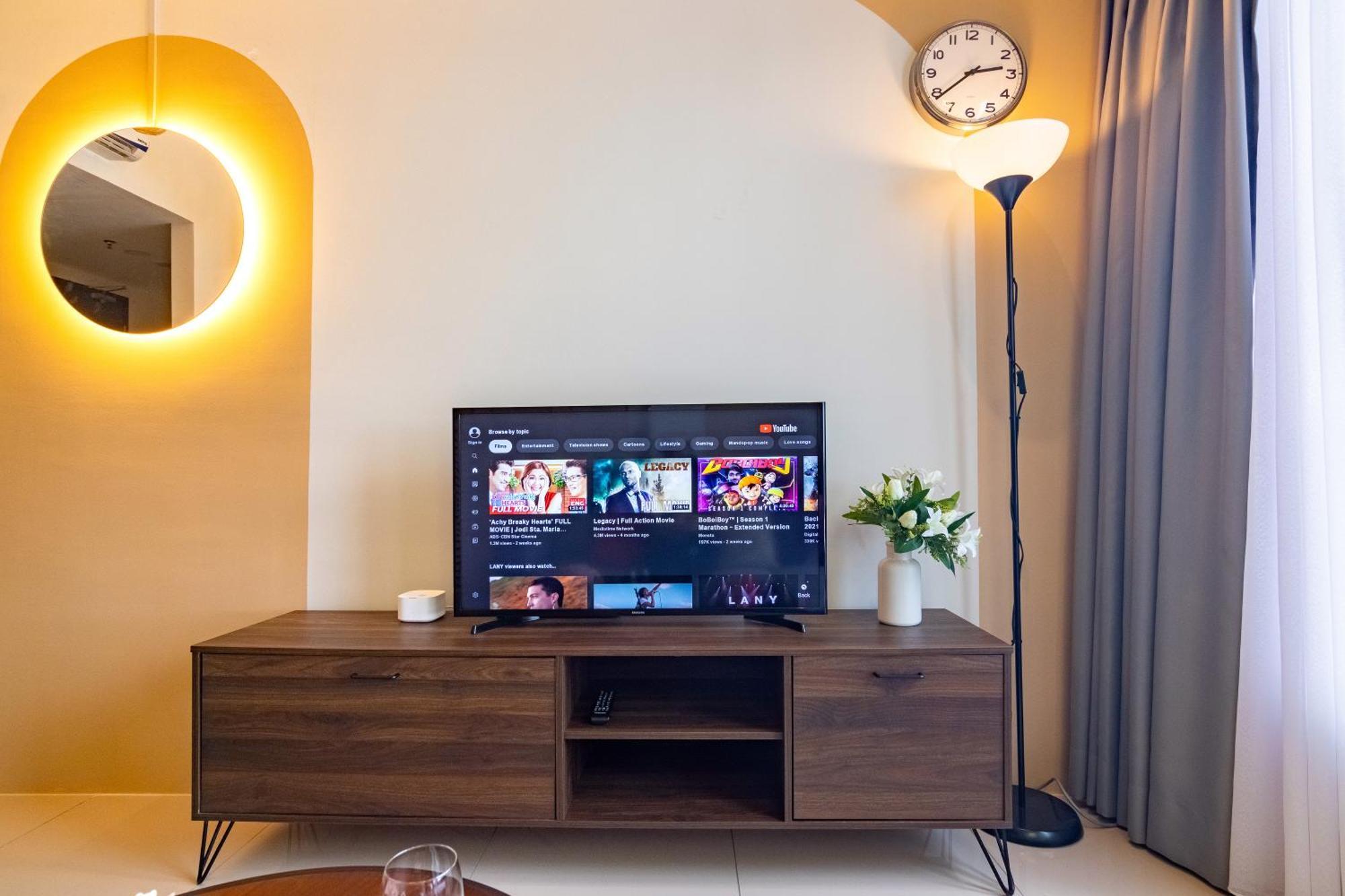❈ Tropicana 218 By Alv Suites ❈ George Town Room photo
